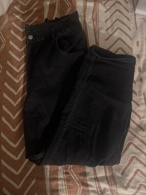 Black High-Waist Denim Jeans